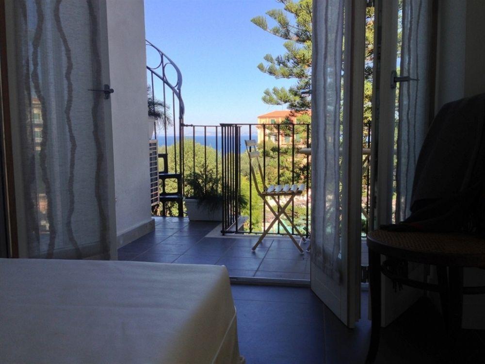 Agora Apartments Sorrento Buitenkant foto