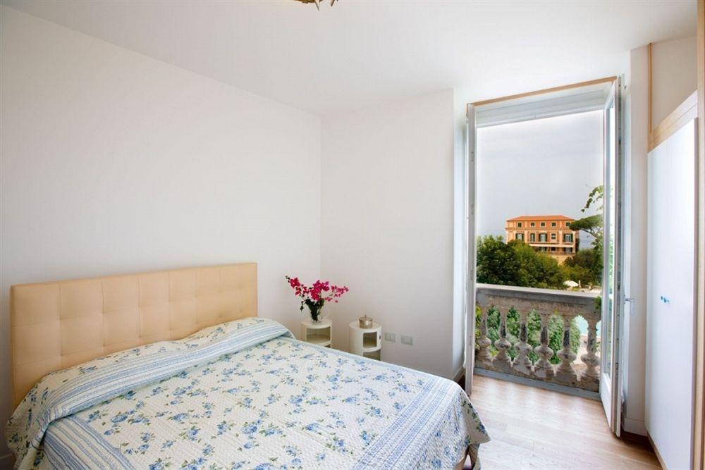 Agora Apartments Sorrento Buitenkant foto