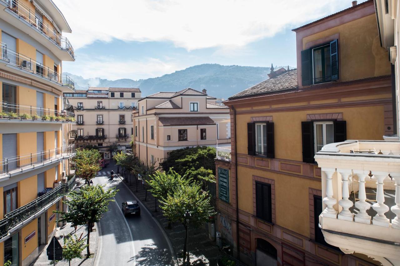 Agora Apartments Sorrento Buitenkant foto