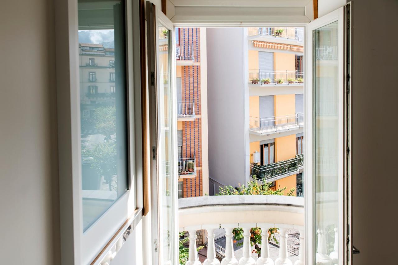 Agora Apartments Sorrento Buitenkant foto
